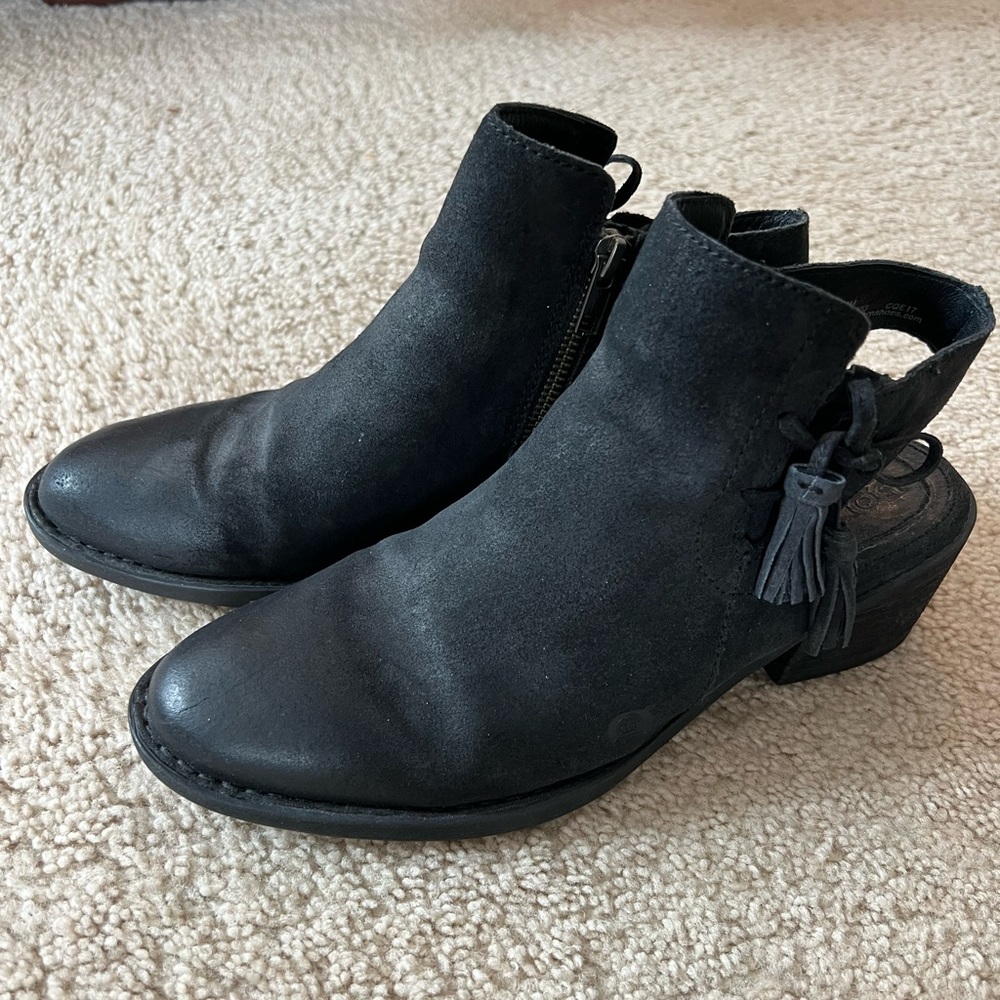 Black, like-new born heels with tassle!